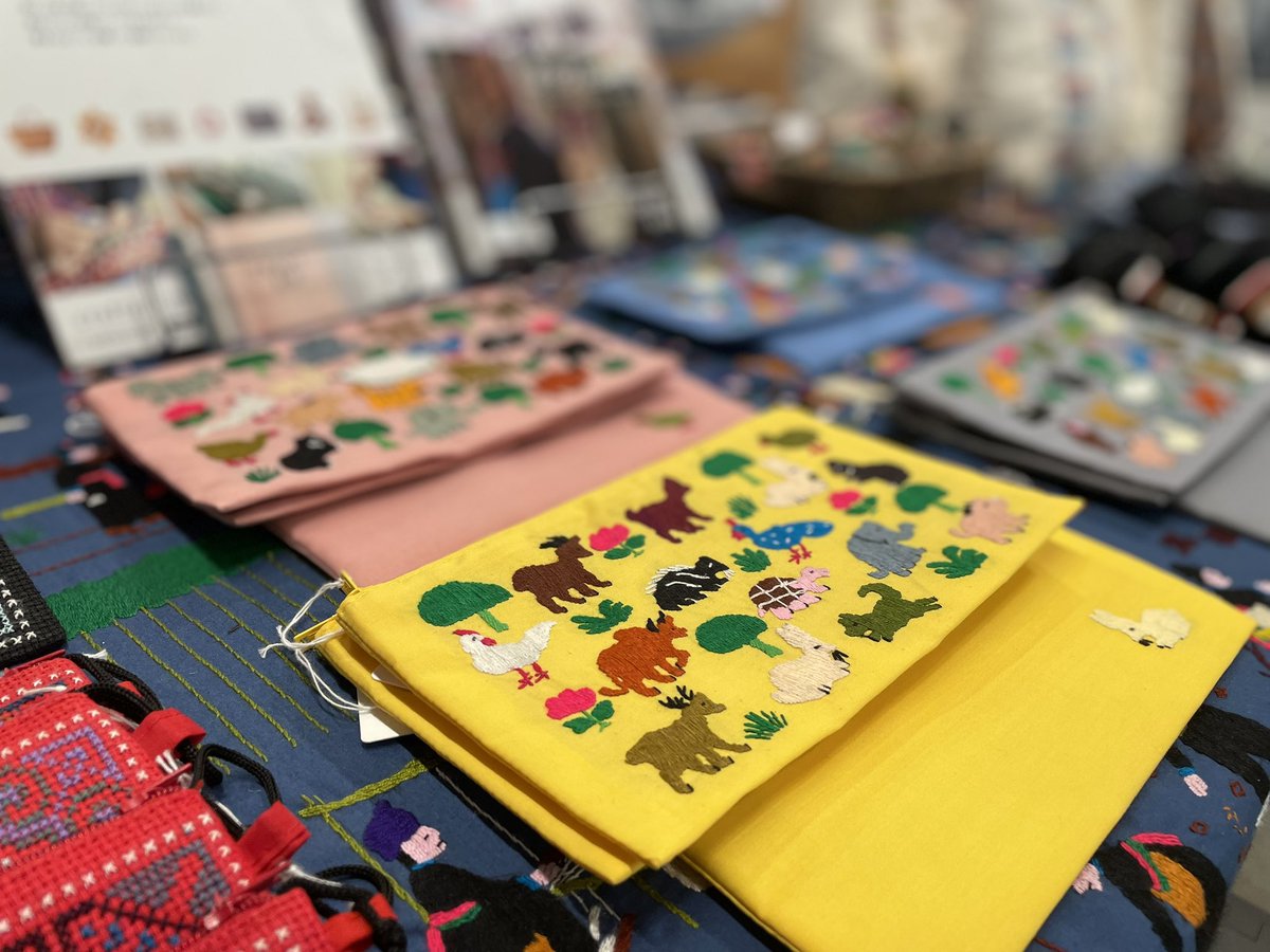 craftaid's tweet image. 『世界を旅するPOP UP 東南アジア編』本日も元気に営業中です！

東南アジアの手仕事アイテムを取り扱う4つのブランドさんが集まってます。

9/24（日）までです！

#立川グリーンスプリングス 
#東南アジア
#フェアトレード