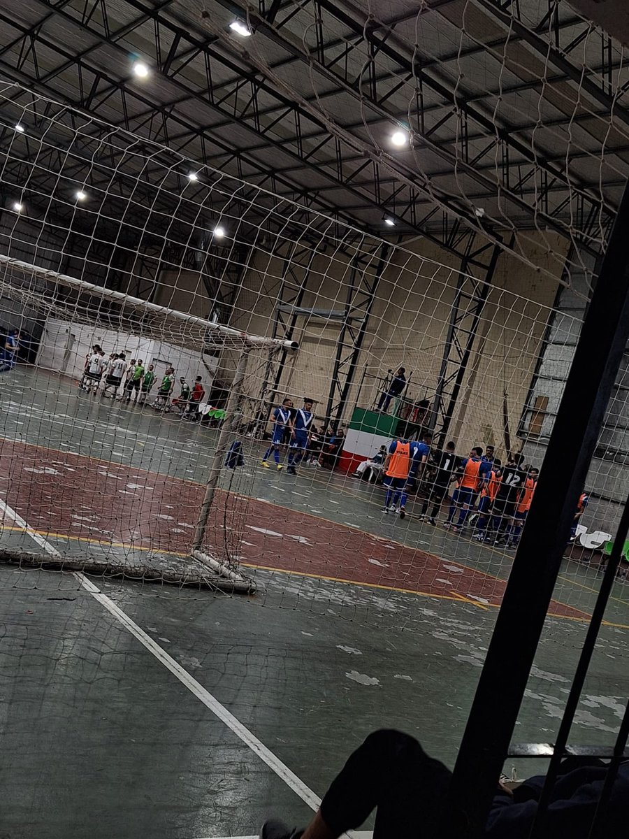 elshowdevelez's tweet photo. ✅️🫡 VICTORIA DEL FUTSAL

✍️ #Vélez venció 6 a 2 a #SocialParque para seguir soñando en con la posibilidsd de subir a la segunda categoría. 

📊 El Fortín acumula 12 puntos, producto de 4 triunfos y 1 derrota. 

🔜 La próxima fecha recibirá a Juventud de Tapiales. https://t.co/8ObY5IXtau