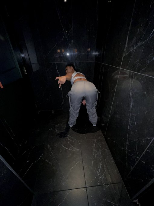 don&rsquo;t mf worry about me, worry about ur b*tch!😻🥱 @ThegirlJT https://t.co/RdM5JQXuZB