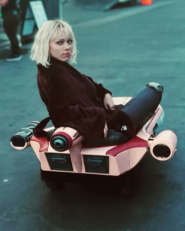 “Get in, loser! We’re going looking for Thrawn!”

#StarWars #Ahsoka