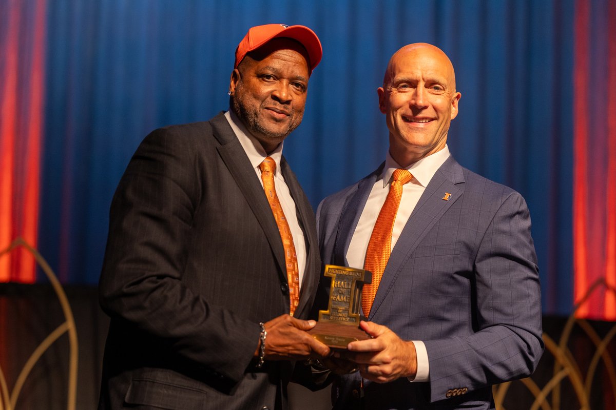 IlliniMBB's tweet photo. Congratulations to Kenny Battle on his Illinois Athletics Hall of Fame induction this weekend!

#Illini | #HTTO | #EveryDayGuys https://t.co/T3NmYULlbJ