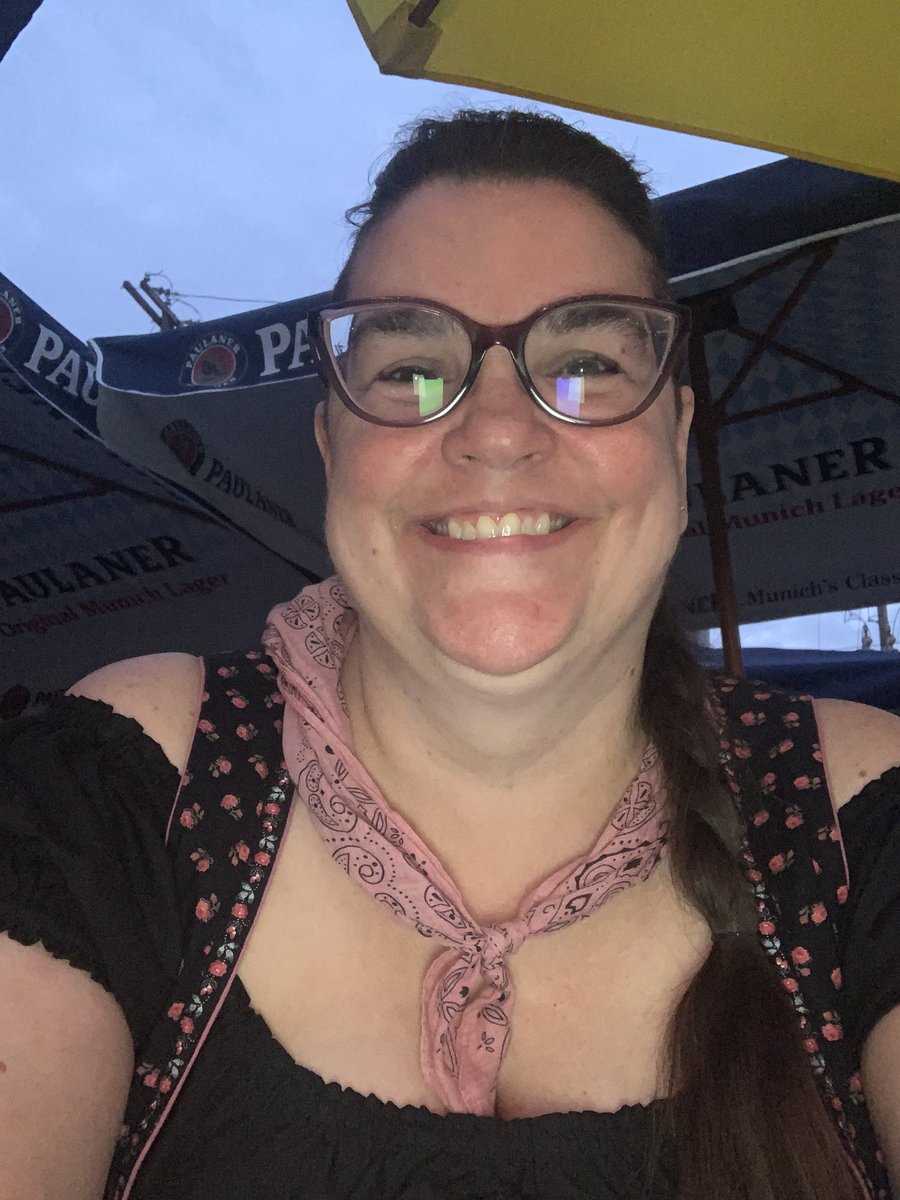 klinkychannel's tweet photo. @JennaKinkade No makeup and completely exhausted at the end of a hugely long week and weekend at my German club’s @GermaniaCbus Oktoberfest. I don’t need makeup or filters while I’m living my best life. https://t.co/OETLGeaZMv