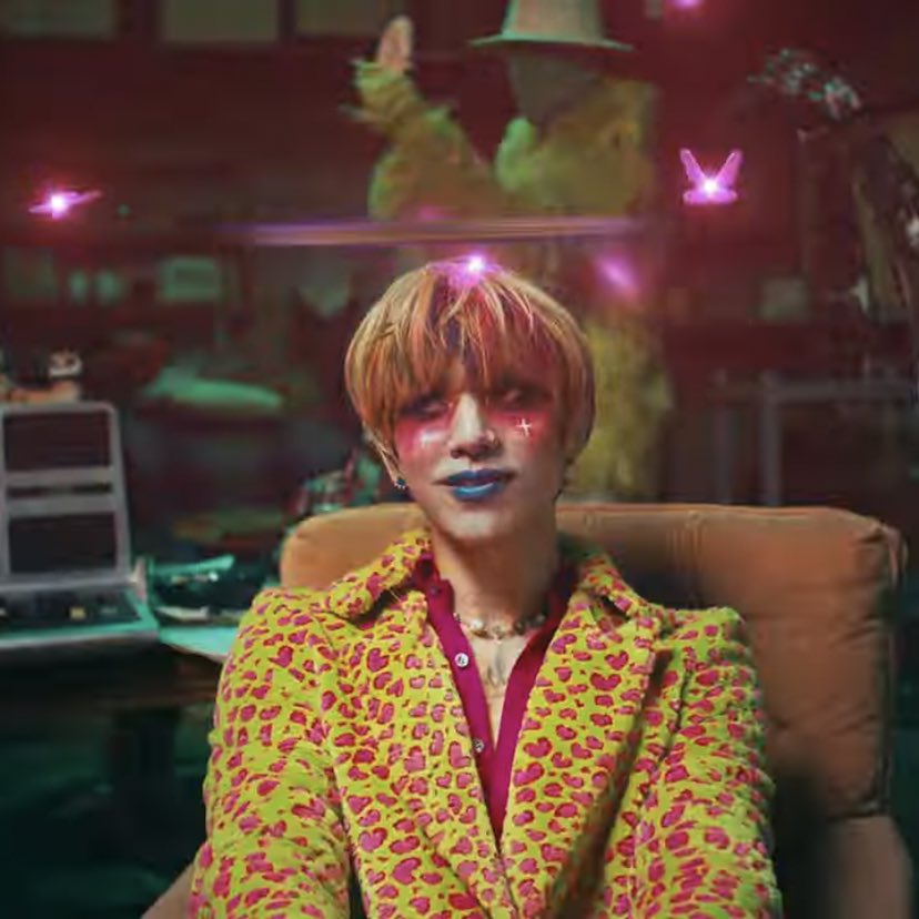 jake park doesnt want to be here (@feathrstep) on Twitter photo 