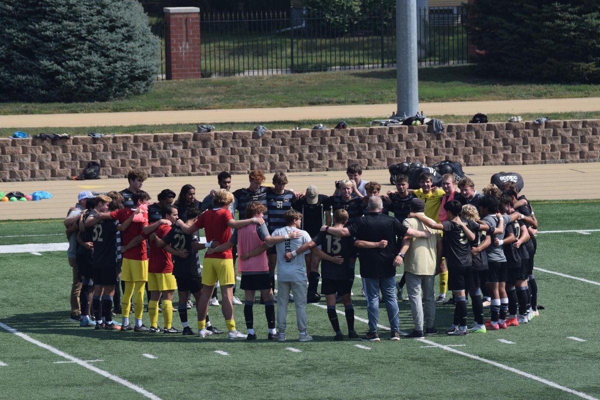 pointy007's tweet photo. The NWU Men’s Soccer guys finished out an unbeaten start to non conference play today before conference. Good soccer &amp; they set a record for best record (6W, 1D) through first 7 games since 2001! More than that they play with a smile &amp; try to find joy along the way.
#pwolfnation https://t.co/TP00ujzdyC