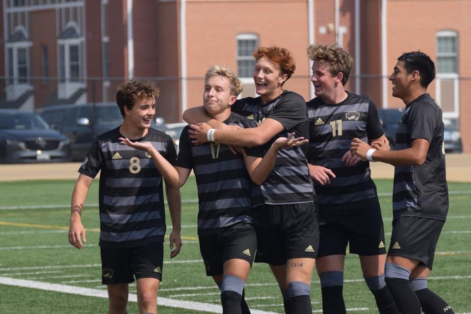 pointy007's tweet photo. The NWU Men’s Soccer guys finished out an unbeaten start to non conference play today before conference. Good soccer &amp; they set a record for best record (6W, 1D) through first 7 games since 2001! More than that they play with a smile &amp; try to find joy along the way.
#pwolfnation https://t.co/TP00ujzdyC