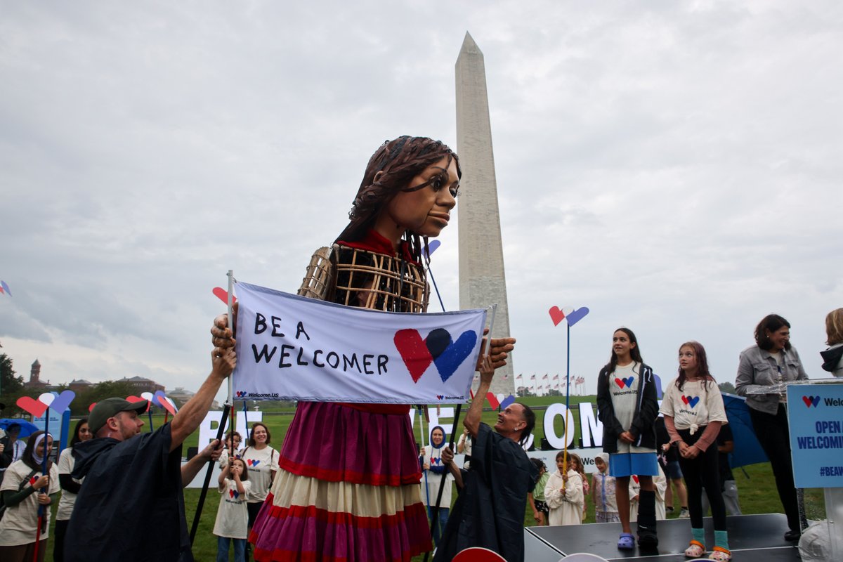 We are a nation of Welcomers! Thanks to all who joined Welcome.US to greet Amal in Washington, DC.  

Amal is walking from Boston to San Diego, to raise funds for refugee and displaced children all over the world and spread the message of hope.