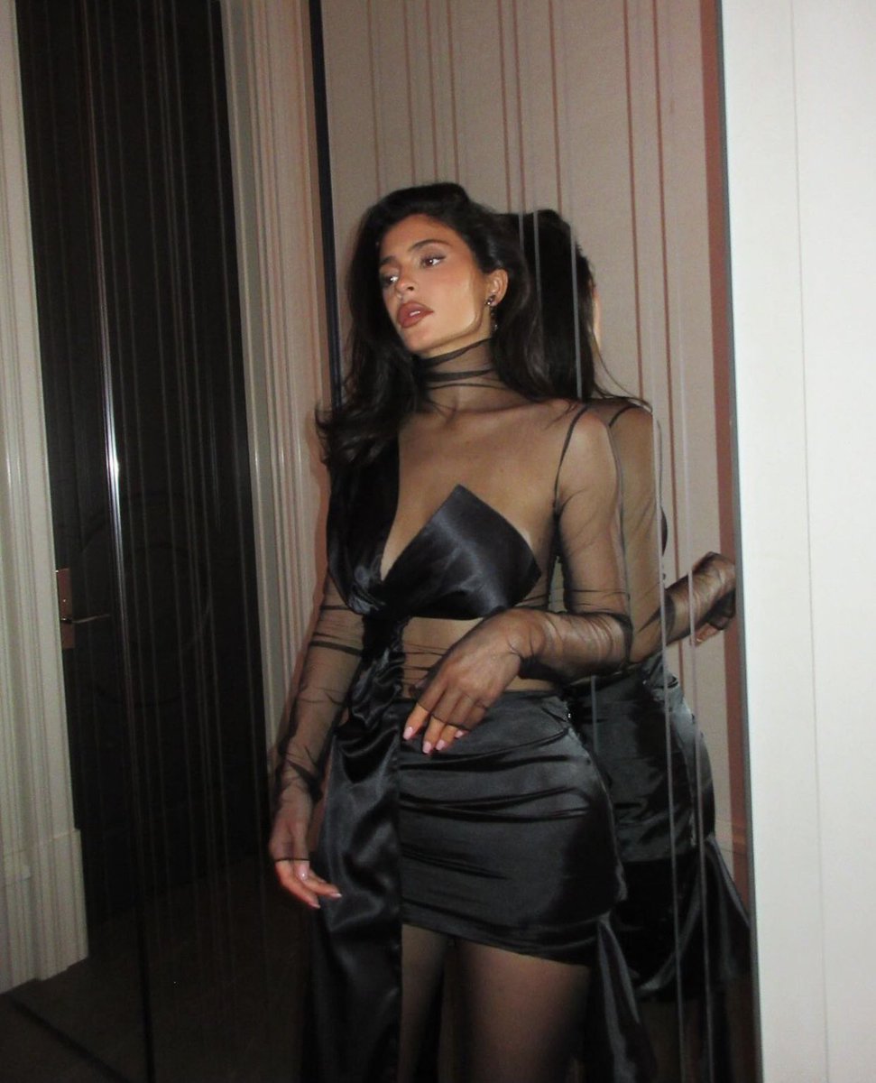 𝑪𝒂𝒕𝒆𝒈𝒐𝒓𝒚, 𝒃𝒂𝒅 𝒃𝒊𝒕𝒄𝒉

 #𝐂𝐚𝐬𝐬𝐢𝐧𝐨𝐃𝐞𝐒𝐭𝐚𝐧𝐟𝐨𝐫𝐝