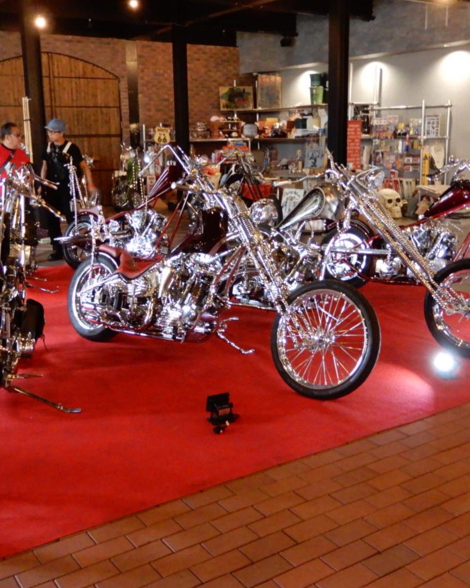 No_9_number_9's tweet photo. 2023.9.17🎵
KWGP栗原若柳ガーデンプレイスに行って来ました🏍️
WILD ROAD 30th
Anniversary CHOPPERSのイベに行って来た😆
Wild Road代表阿部氏
高橋ジョージ氏
トーク&LIVE最高でした♪
ハーレー欲しくなりました😎
#wildroad
#30th
#おめでとうございます
#楽しい時間ありがとうございました https://t.co/H1DHZUWDdr