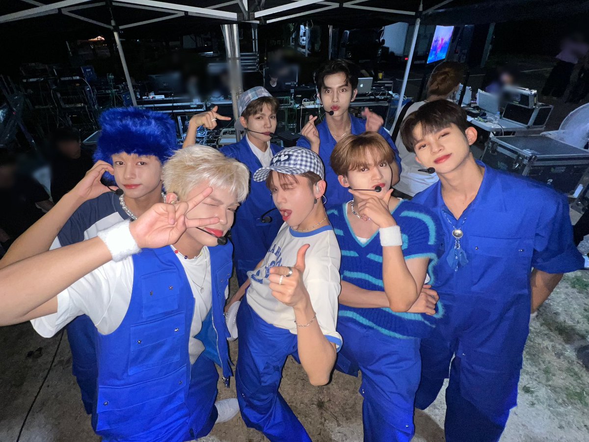 justforvinster's tweet photo. The fact that GLOBAL POP GROUP + ROOKIE GROUP reached this milestone to be part of AAA 2023. This is such a surreal moment for them &amp; to us ANCHORS. HORI7ON, you TRULY deserve this. 

#HORI7ON #호라이즌 
#HORI7ON_IN_AAA 
#2023AAA 
#WeAreOneForSeven 
@HORI7ONofficial https://t.co/X1ChbPkj34