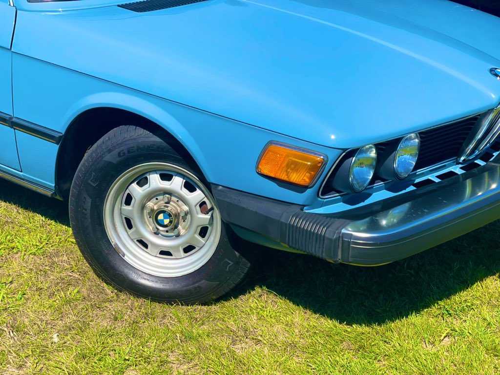 johnibilas's tweet photo. #SundayFunDay #Brotherhood #WeekendExcursion #Exploring #ClassicCars #Discovery #OldEstates https://t.co/sN0jMBRH83