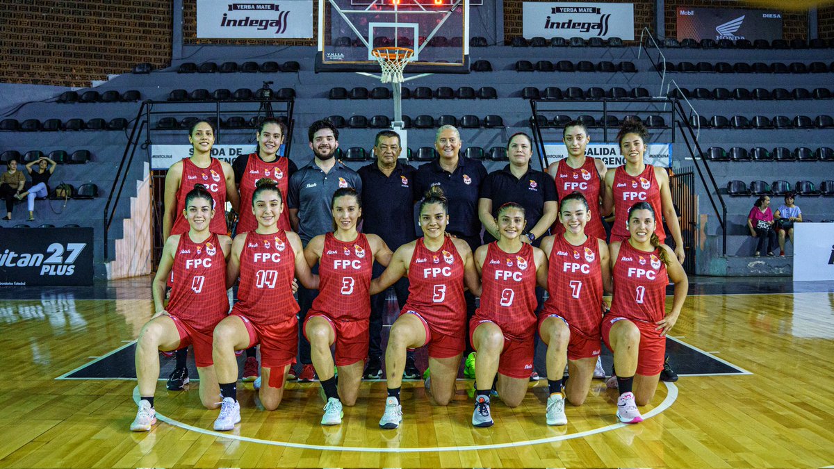 cpb_py's tweet photo. Liga Nacional de Clubes Femeninos⛹️♀️
📸Los Equipos
🔛 Partido 1 - Serie Final
Olimpia Queens
🆚
Felix Pérez Cardozo
#LasFinales 🏆
#LNCF 🔥 https://t.co/21uELOOXeS