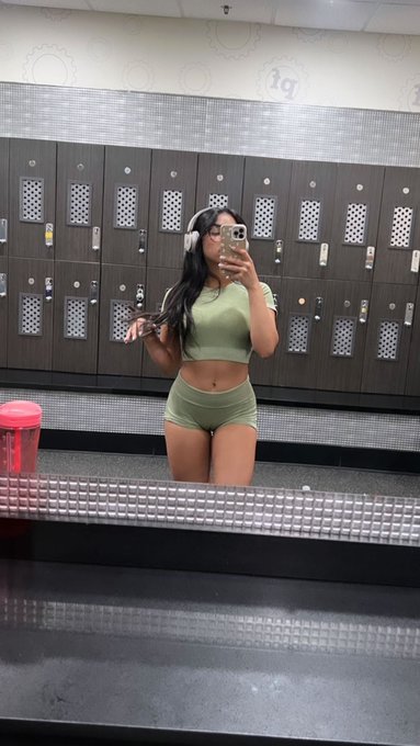 flaquita 😛💗 https://t.co/IxQZrP50ZX