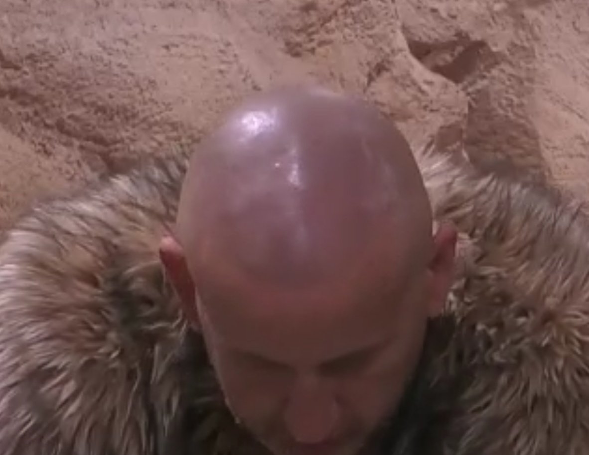 Locura__'s tweet image. #GHVIPDBT1 #GHVIP17S

¿Pensáis que Gustavo lleva tatuados los punticos del pelo?