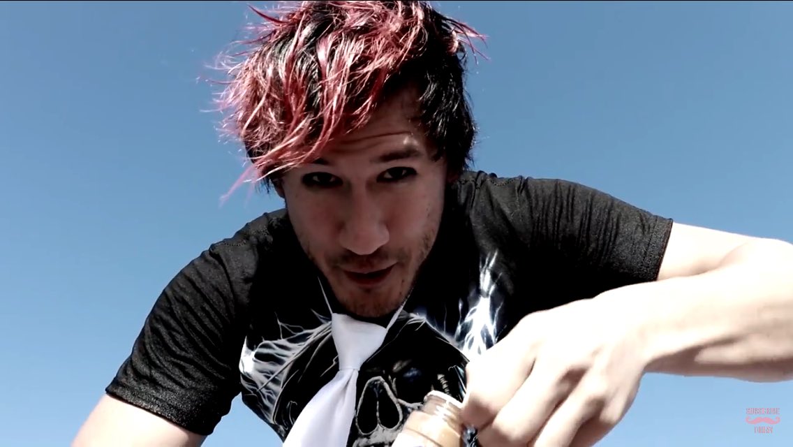 Ya’ll forgot this used to be canon Darkiplier HSHSHHSH