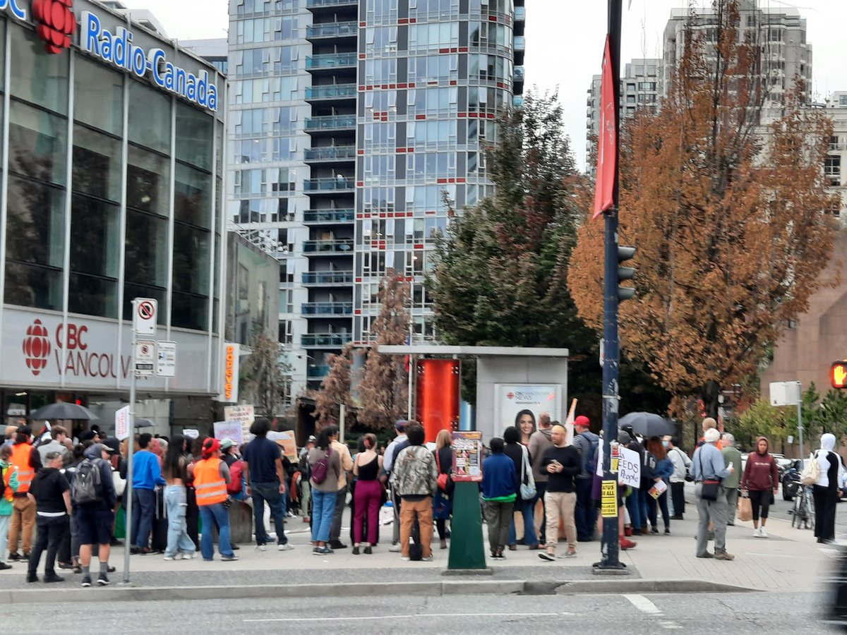 critcrim's tweet image. #StatusForAll rally in so-called Vancouver