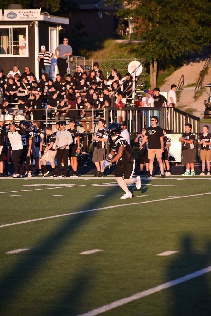 maxcliffrd's tweet image. might have to start advocating for 6:30 kickoffs to be standard for hs ball cause the lighting on these is unreal
