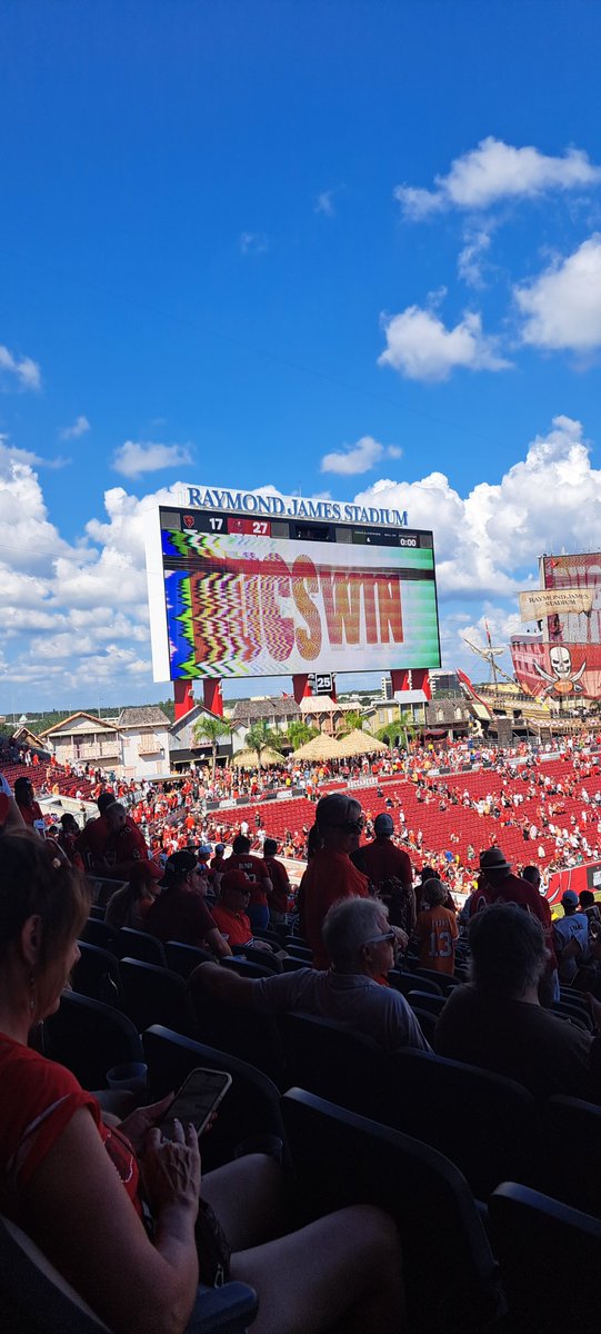 Lyrick00's tweet photo. @NFLUK Tampa https://t.co/E05FDglRnQ
