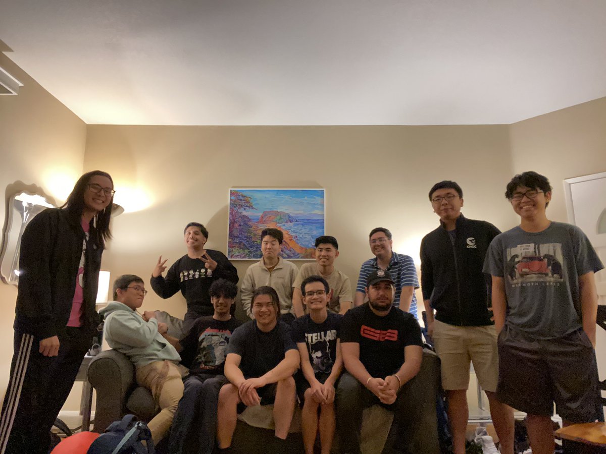 I know it’s been a while, but I had such a great 21st with all my friends! 🤩
There was a whooole lotta randubs, $1 bo1 rotations, and more! So many of them I hadn’t seen in such a long time, makes me remember who is really there for me in the community 😊❤️