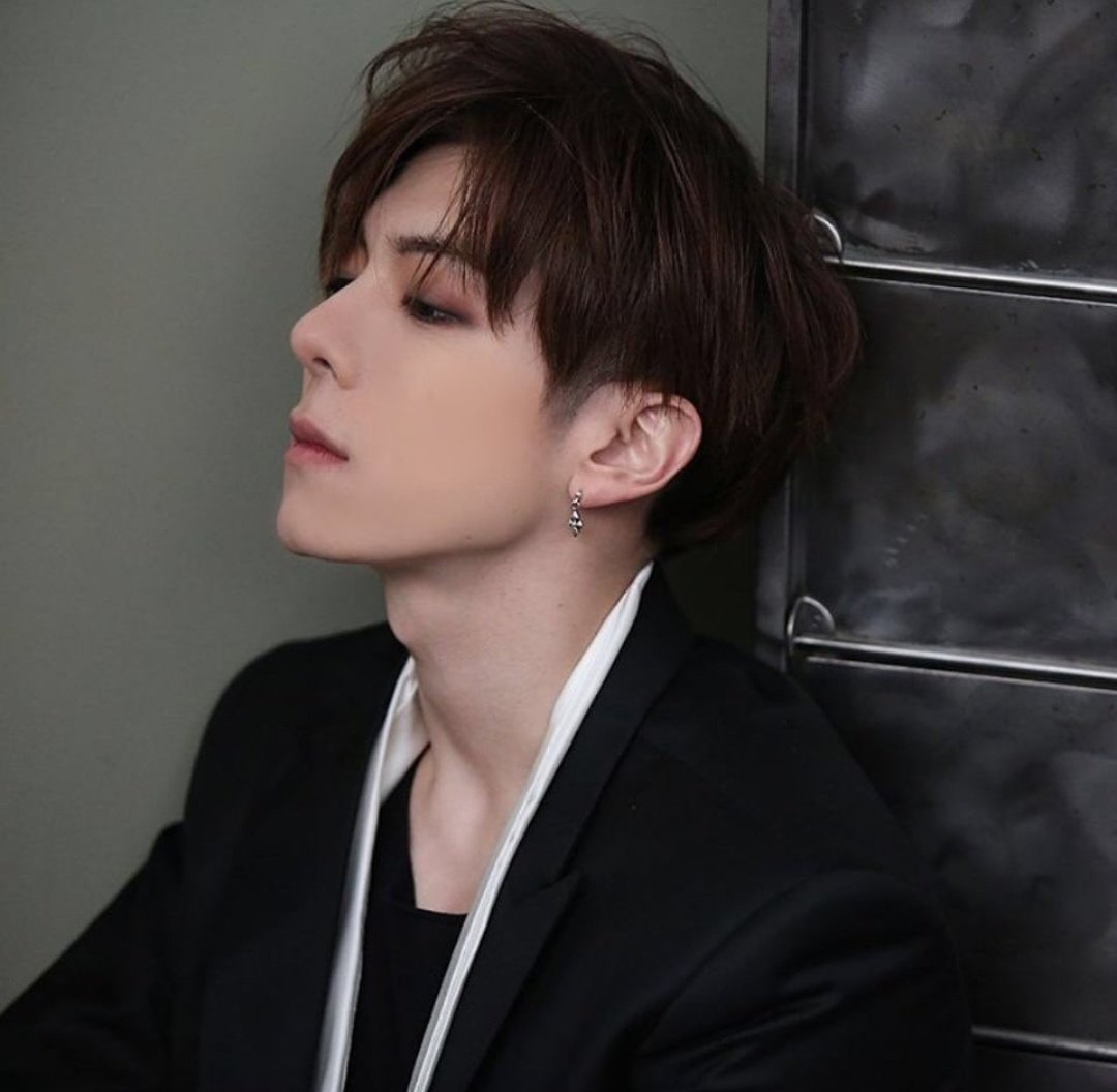 saetak917's tweet photo. 오빠는 https://t.co/niMjNgDLM9