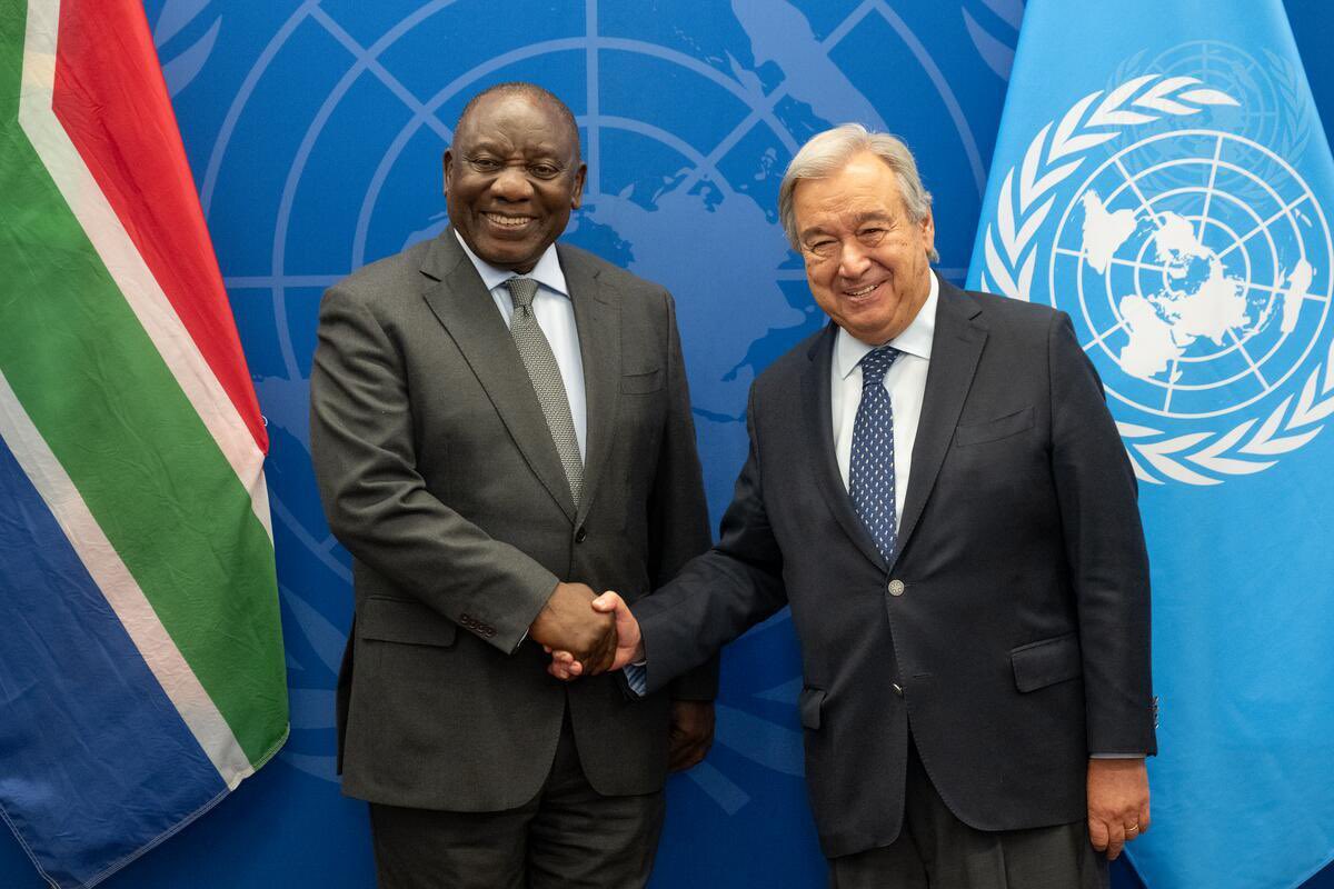 #SAatUN during 78th #UNGA as <a href="/UN/">United Nations</a> Secretary-General <a href="/AntonioGuterres/">António Guterres</a> (right) meets with <a href="/PresidencyZA/">The Presidency 🇿🇦</a> <a href="/CyrilRamaphosa/">Cyril Ramaphosa 🇿🇦</a> of the Republic of South Africa 🇿🇦.