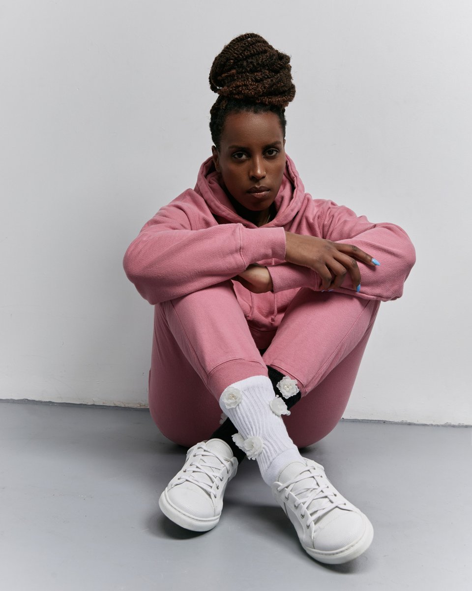 GLINTXBRAND's tweet image. Walk with confidence, wear statement socks. 💃
#glintxstatement
#statementsocks
#glintxbrand