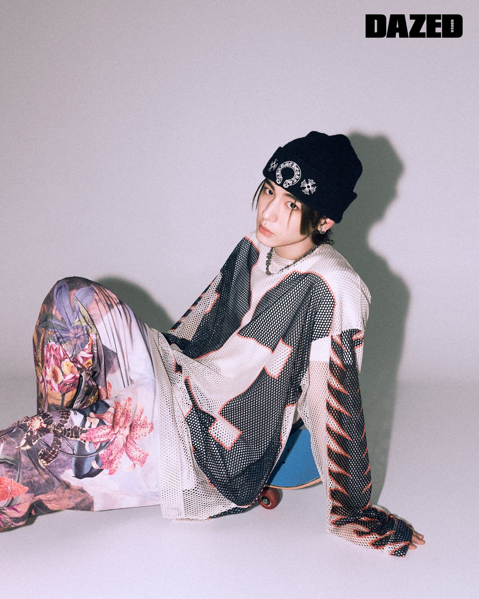 DazedKorea's tweet photo. WHO’S THERE?

푸르게 돋아난 보이넥스트도어는 지금을 ‘청춘’이라 부른다.

Bloomed BOYNEXTDOOR is now called "Youth."

더 많은 화보와 기사는 <데이즈드> 10월호에서 만나볼 수 있습니다. Check out more of our editorials and articles in <DAZED> KOREA October print issue. https://t.co/pkB5ojEU7T