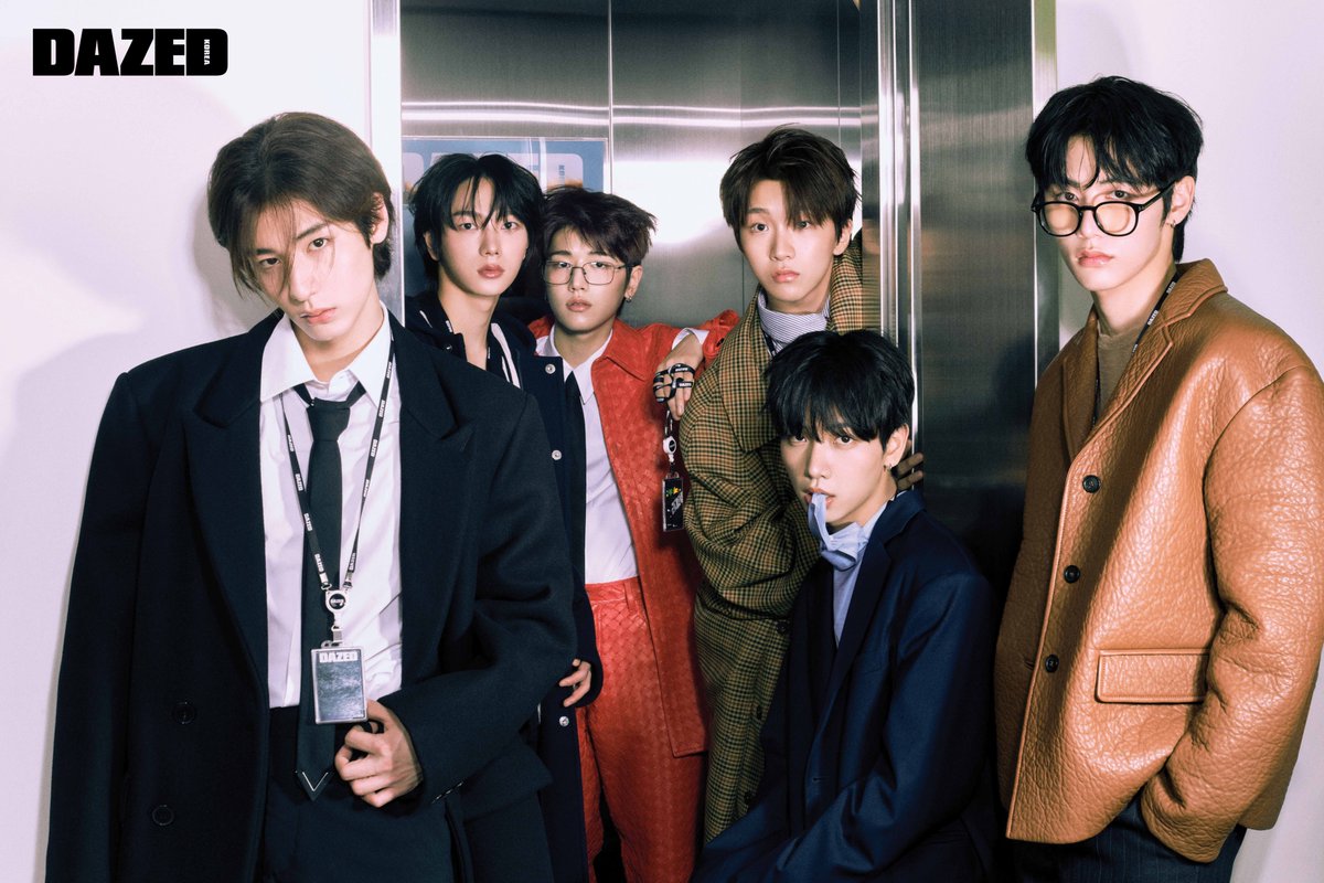DazedKorea's tweet photo. WHO’S THERE?

푸르게 돋아난 보이넥스트도어는 지금을 ‘청춘’이라 부른다.

Bloomed BOYNEXTDOOR is now called "Youth."

더 많은 화보와 기사는 <데이즈드> 10월호에서 만나볼 수 있습니다. Check out more of our editorials and articles in <DAZED> KOREA October print issue. https://t.co/pkB5ojEU7T