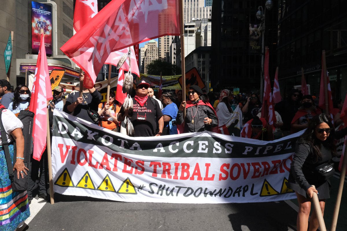movementrights's tweet image. The March to End Fossil Fuels today, led by the indigenous front-line communities. #EndFossilFuels @FightFossils #nodapl #nofalsesolutions #JustTransition #indigenousled #defendthesacred