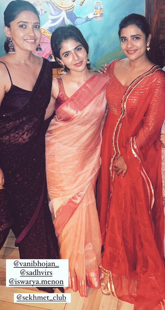 Aishwarya Menon in a tight dress, Hot Iswarya Menon Photos iiQ8