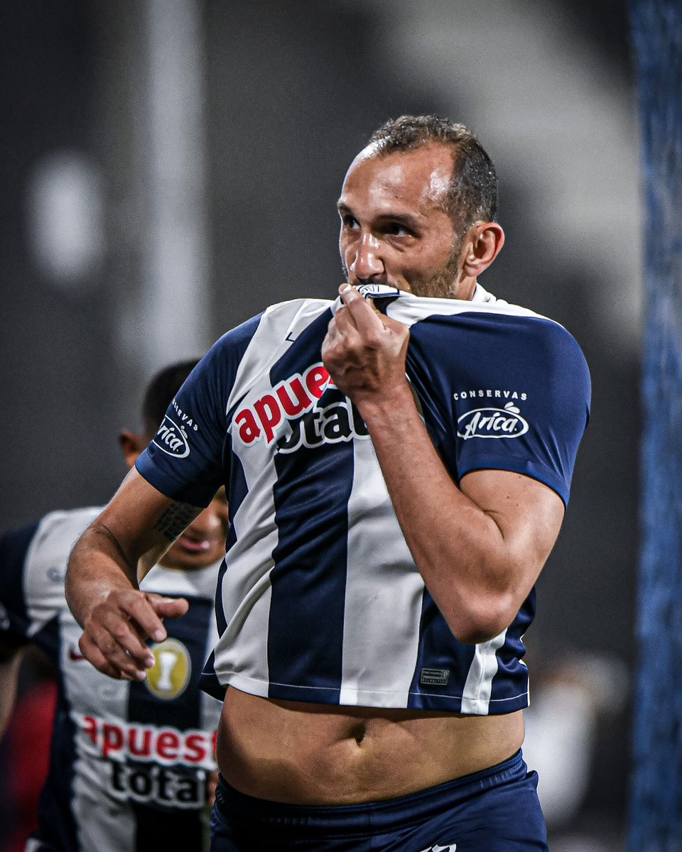 Liga1TeApuesto's tweet photo. 𝑨𝒍𝒆𝒈𝒓𝒊́𝒂 𝒃𝒍𝒂𝒏𝒒𝒖𝒊𝒂𝒛𝒖𝒍 💙🤍

#Liga1Betsson
#UnaLigaParaTodos https://t.co/xajDJhBEpy