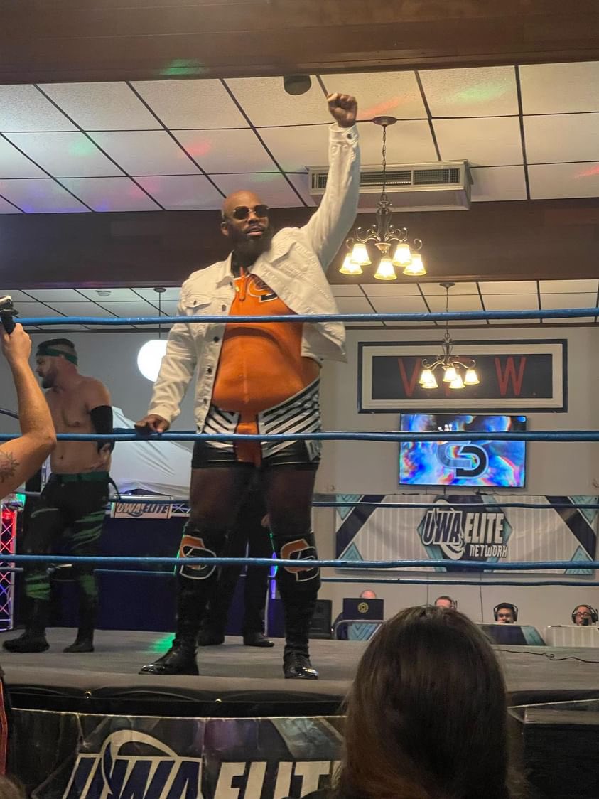 CoreyDillinger_'s tweet photo. When I step in the room. I Demand attention/ respect. Put some respect on my name.
.
.
#respect #prowrestling #levelyourselfup #newjersey #liveyourbestlife #uwaelite https://t.co/eqbGBXnoDi