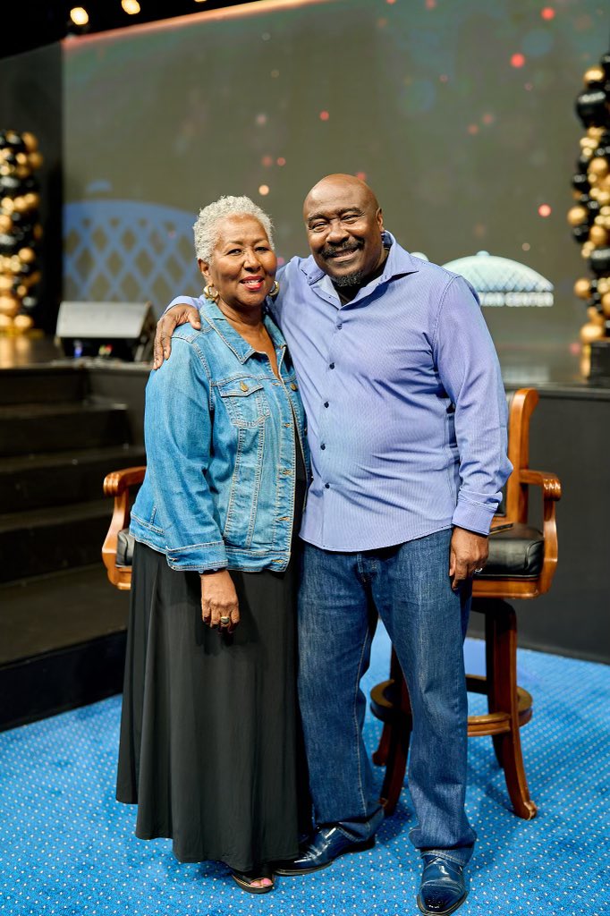 eifministries's tweet photo. What To Do When Trouble Comes - A timely message from Elder Ron Cole, a true Man of God.β¨ππ½
.
.
.
To check out the full sermon, visit ππ½ our EIF App, EIFM On Demand, YouTube, Roku, Facebook and https://t.co/KOFtwqqek2 #CCCSundayService
#ElderRonCole #CCC50 https://t.co/DzIeTD3qrC