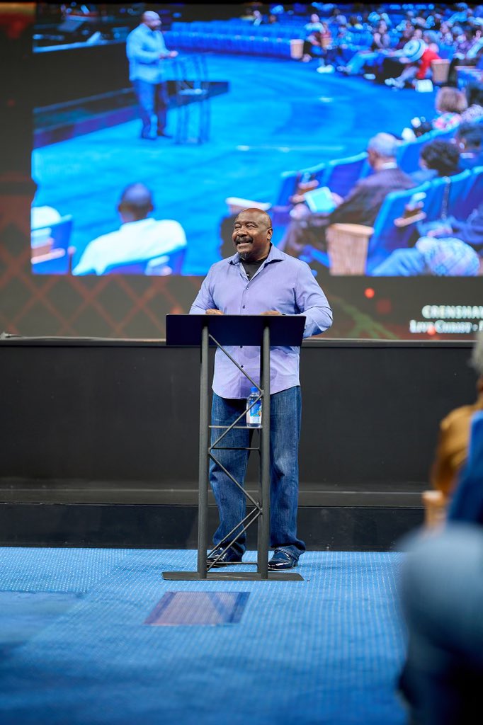 eifministries's tweet photo. What To Do When Trouble Comes - A timely message from Elder Ron Cole, a true Man of God.β¨ππ½
.
.
.
To check out the full sermon, visit ππ½ our EIF App, EIFM On Demand, YouTube, Roku, Facebook and https://t.co/KOFtwqqek2 #CCCSundayService
#ElderRonCole #CCC50 https://t.co/DzIeTD3qrC