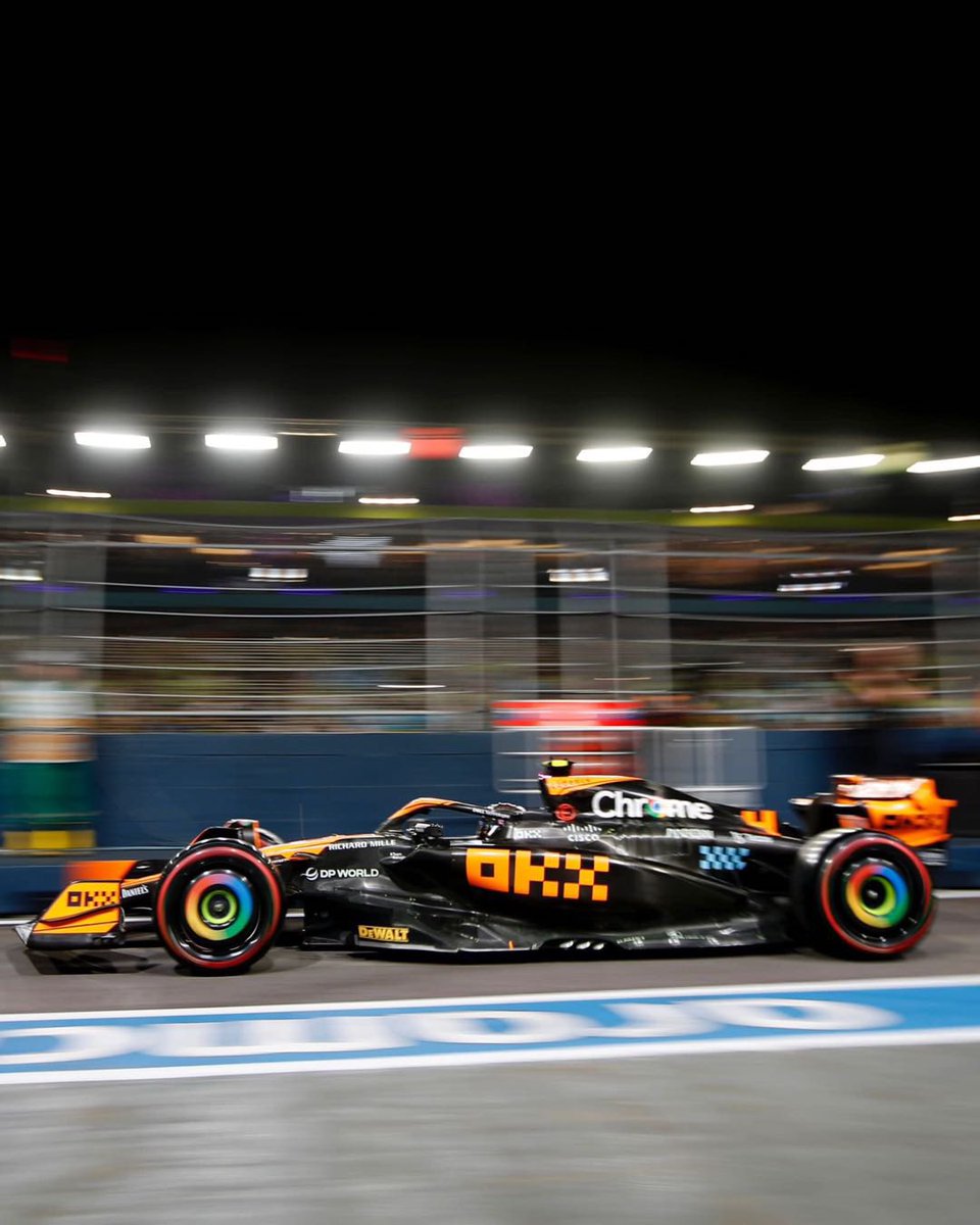 veraqqq1's tweet photo. Great race @McLarenF1 and big congratulations on the podium for @LandoNorris !!!! OKX’s logo design is LIT #SingaporeGP #F12023 #Okx https://t.co/bfOWvqUOju