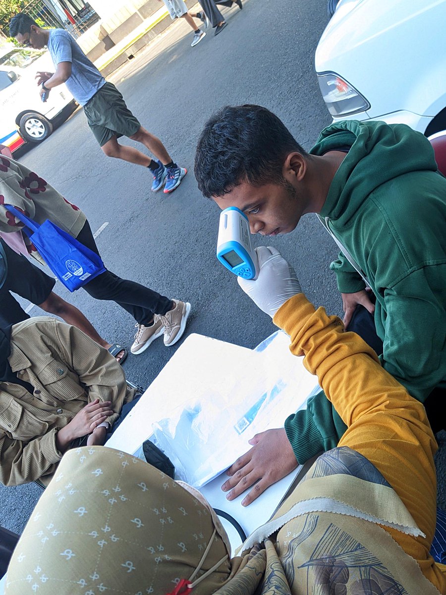 dinkespati's tweet photo. Hasil vaksinasi Covid-19 di Car Free Day (CFD) Alun-alun Pati 17 September 2023 oleh Tim Vaksinasi Covid-19 Puskesmas Tayu II sebanyak 40 orang yang terdiri dari:
V1 : 1
V2 : 7
V3 : 27
V4 : 5

#vaksin
#cfd
#puskesmastayu2
#dinkespati https://t.co/7HBD1M3htJ