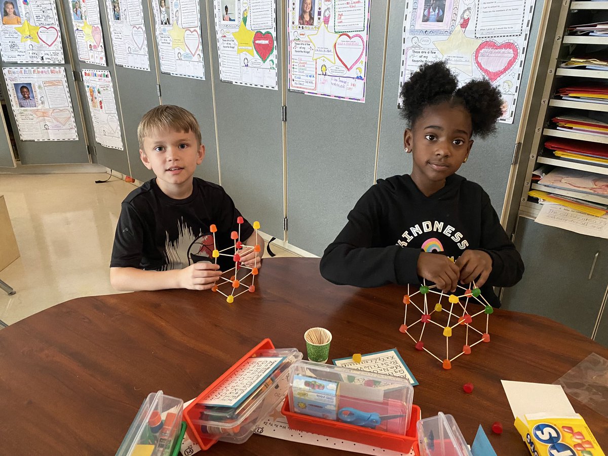 Sizemore2nd's tweet photo. Dot Day revealed the creative thinkers in our class as our young scientists completed a STEM challenge using with a box of Dots and a few toothpicks!!  So much fun!! https://t.co/RCDlLhYlDH