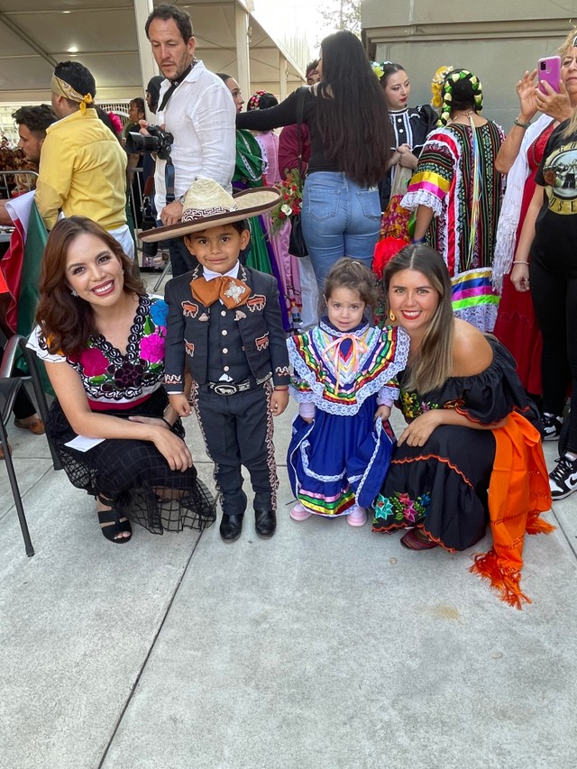 Telemundo48's tweet photo. La celebración continúa en el evento de Fiestas Patrias en Redwood City🙌

¡Feliz independencia a México, Costa Rica, El Salvador, Guatemala, Honduras, Nicaragua y Chile!

#PrimeroContigo https://t.co/5ppd0alpbp