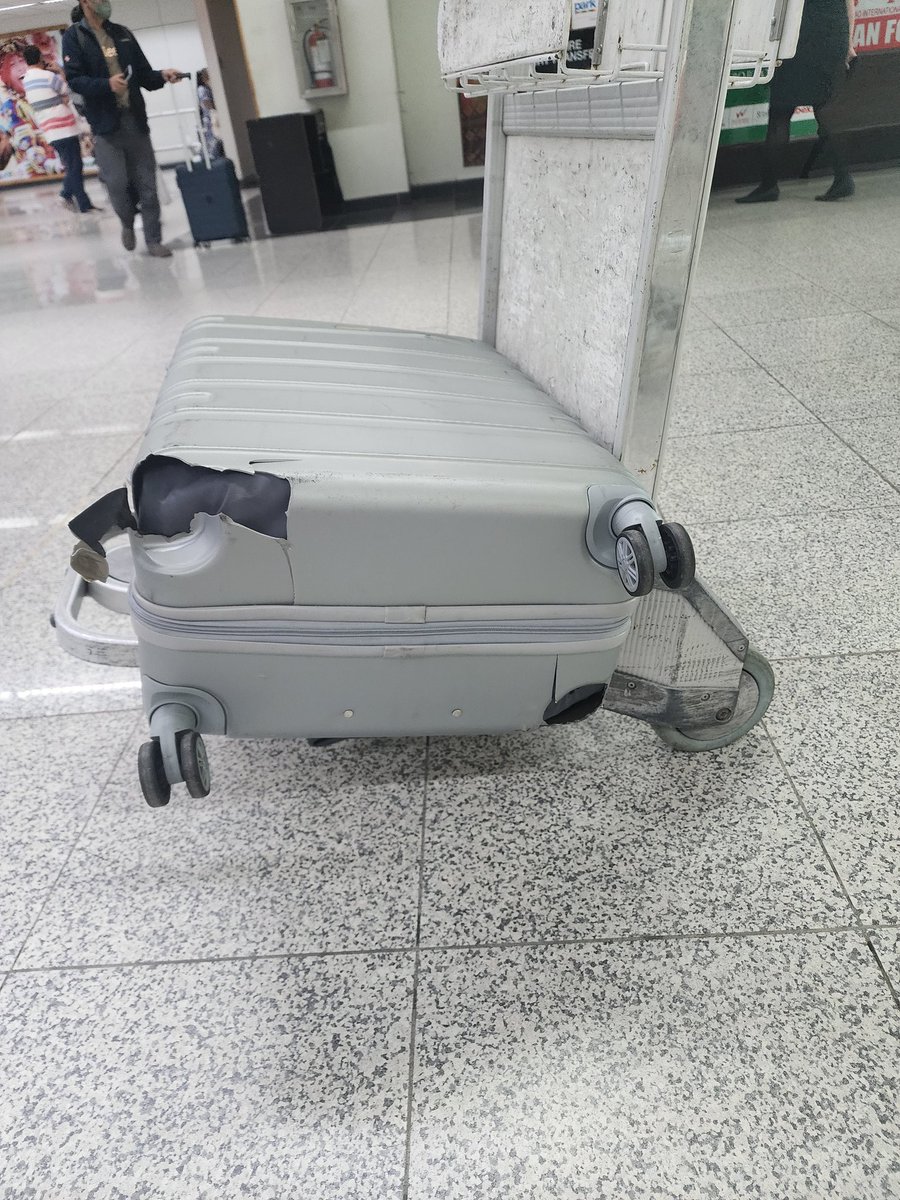 gbdomini's tweet photo. Thank you @CebuPacificAir. Baggage handled very well https://t.co/R2Ifr5AOeH
