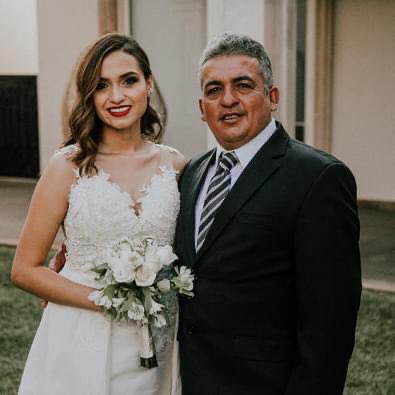 PatyGoA's tweet photo. La vida no termina cuando termina la vida. 
Espero sentirte cerca por siempre papi, y cómo decías tu “ánimo!” 🤍 prometo seguir enorgulleciéndote hasta el cielo. Por siempre, patito, tu bebé. https://t.co/JDInni80n6