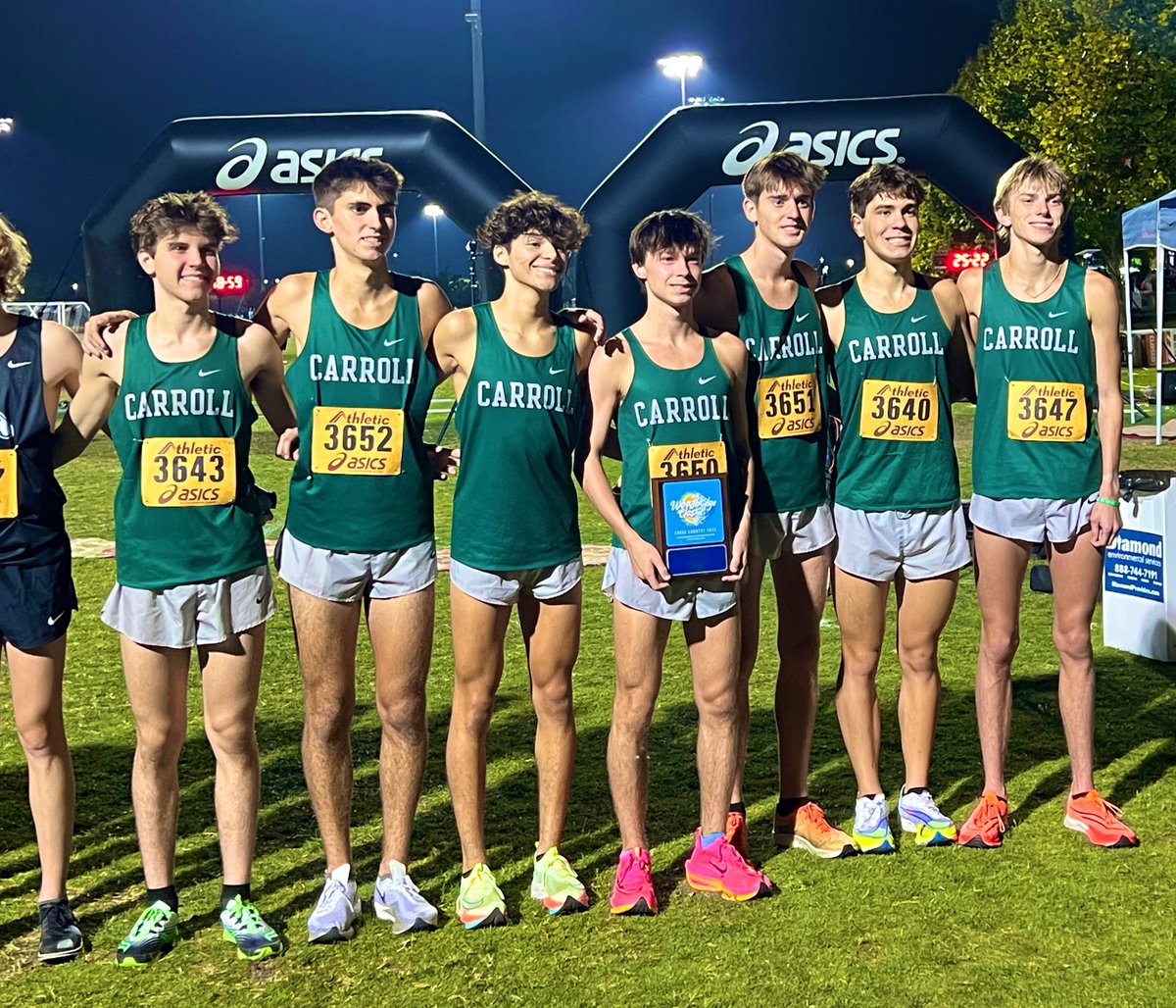 Southlake Carroll Dragons take 2nd place at Woodbridge Classic 3 mile race.