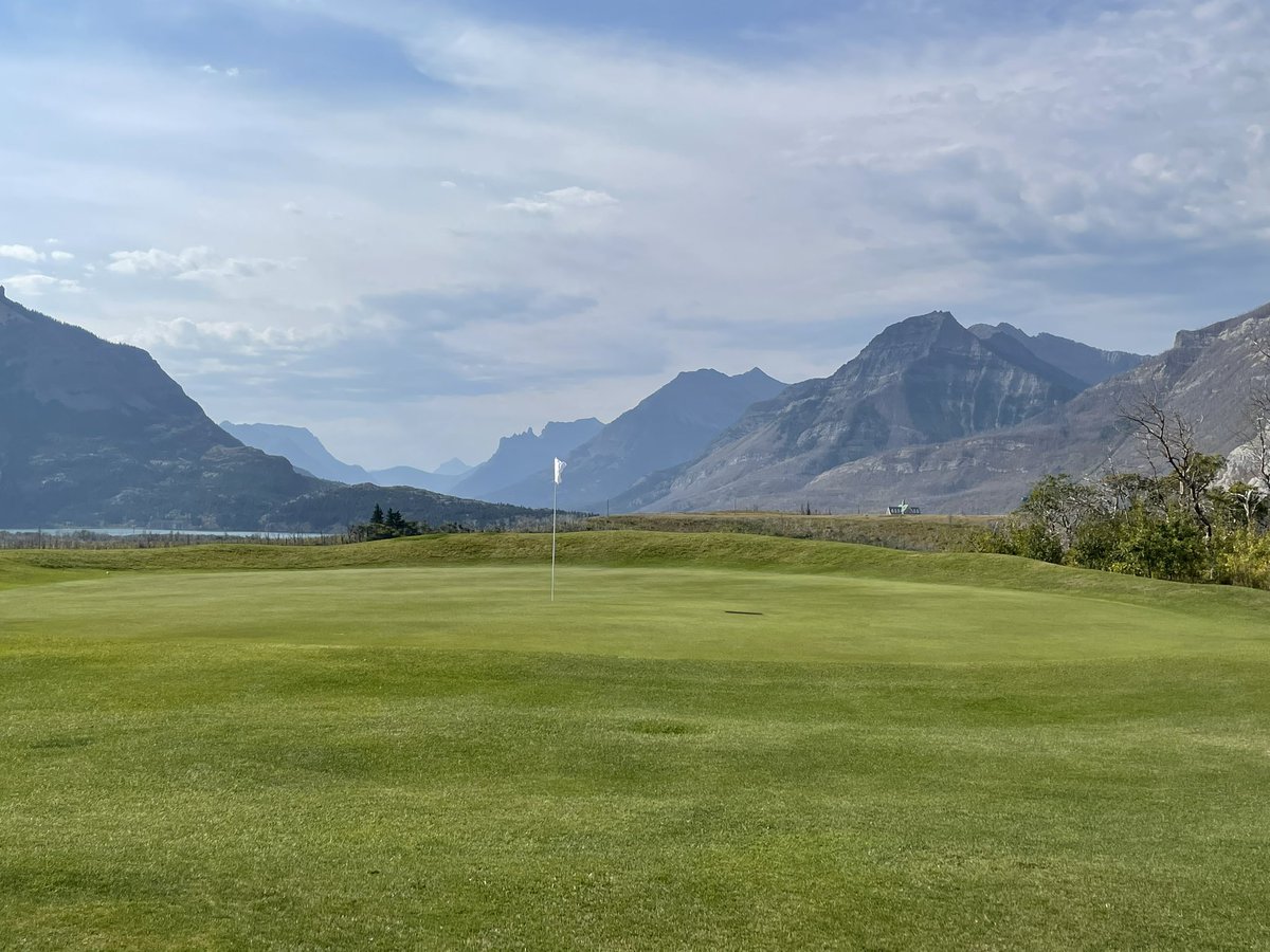 bohnysty's tweet image. Waterton Lakes was awesome today, strong winds but the course is in great shape