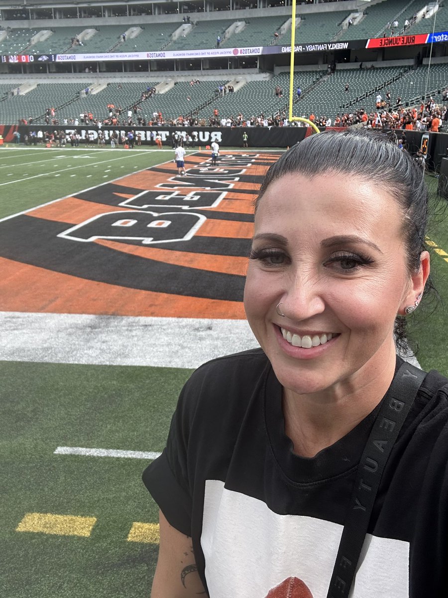 packersgrl1's tweet photo. And that’s a wrap on @Bengals stadium another off my list. #Bengals #RavensFlock #nfl #stadiumtostadium #Paycorstadium https://t.co/qZvIpkgThw