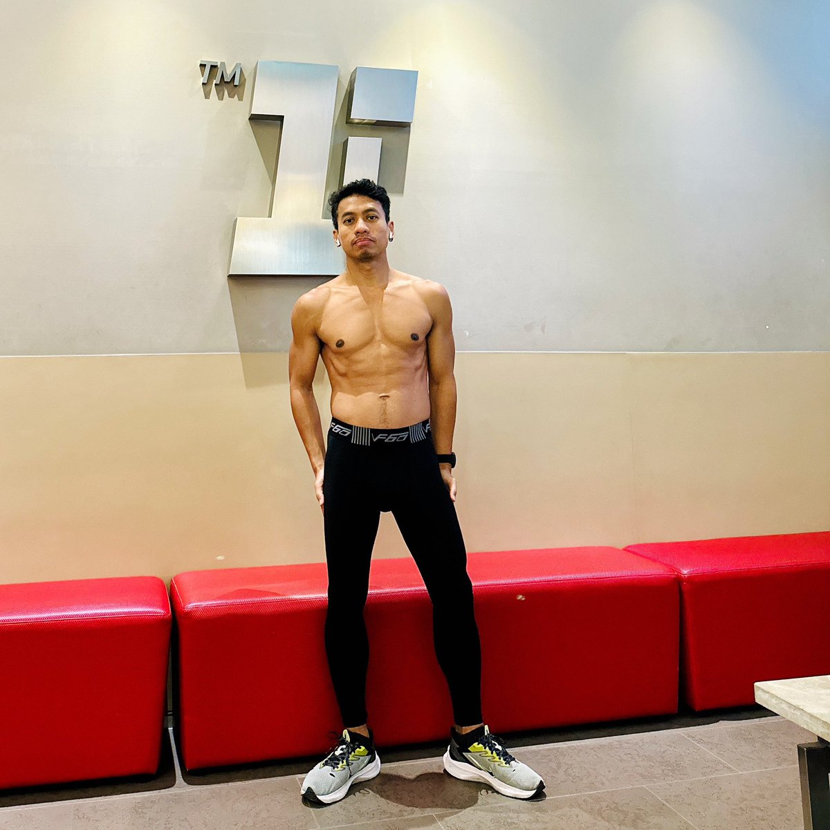 m_athiii's tweet photo. ช่วงนี้ฝนตกบ่อย ขออ่อยหน่อยก็ละกัน 😄
#gymguy #asianguy #workoutroutine #compressionpants #gymaddict #FitnessMotivation #gymrat https://t.co/XRFjlucoaV