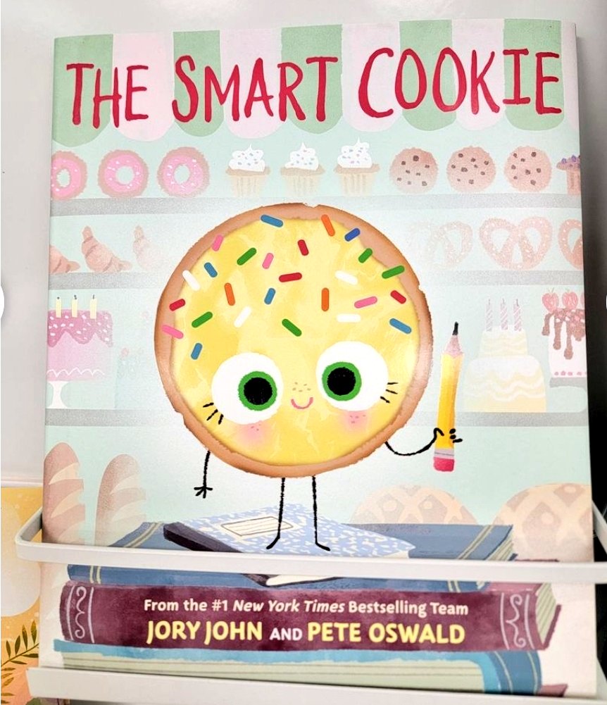 TimberwolvesGT's tweet photo. First official GT class for primary Great Thinkers was a huge success! Students reflected on what makes them each a unique #smartcookie and together we wrote a recipe for how to be successful in class! 
@NISDGTAA @NISDLinton 
#whyGT #NorthsideGT #RootEdLinton #giftedandtalented https://t.co/AQuClWal56