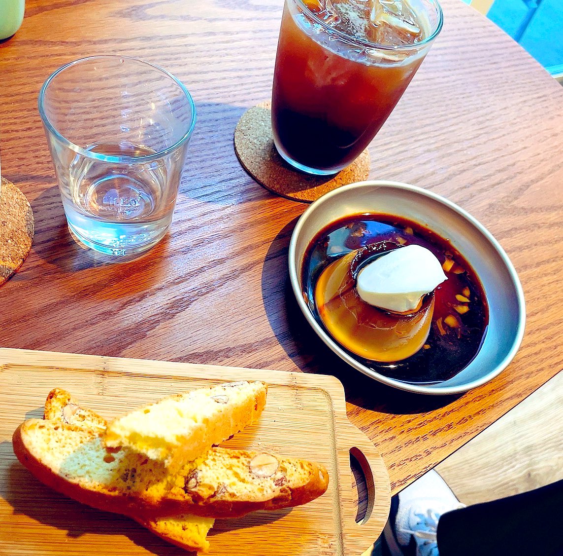 michi_79boc's tweet photo. 昨日は佐倉市のちいさな箱カフェさん��お邪魔してきました

コーヒーもスイーツも美味しくて、BGMは BUMPの落ち着いた空間で
思わずウトウトしてしまう瞬間もあり

良い休日になりました😄

親戚の家がそこから歩いて行ける所なのに毎回寄らずに帰ってしまってるので今度こそ寄ろうかな！笑 https://t.co/mByiXzqljF