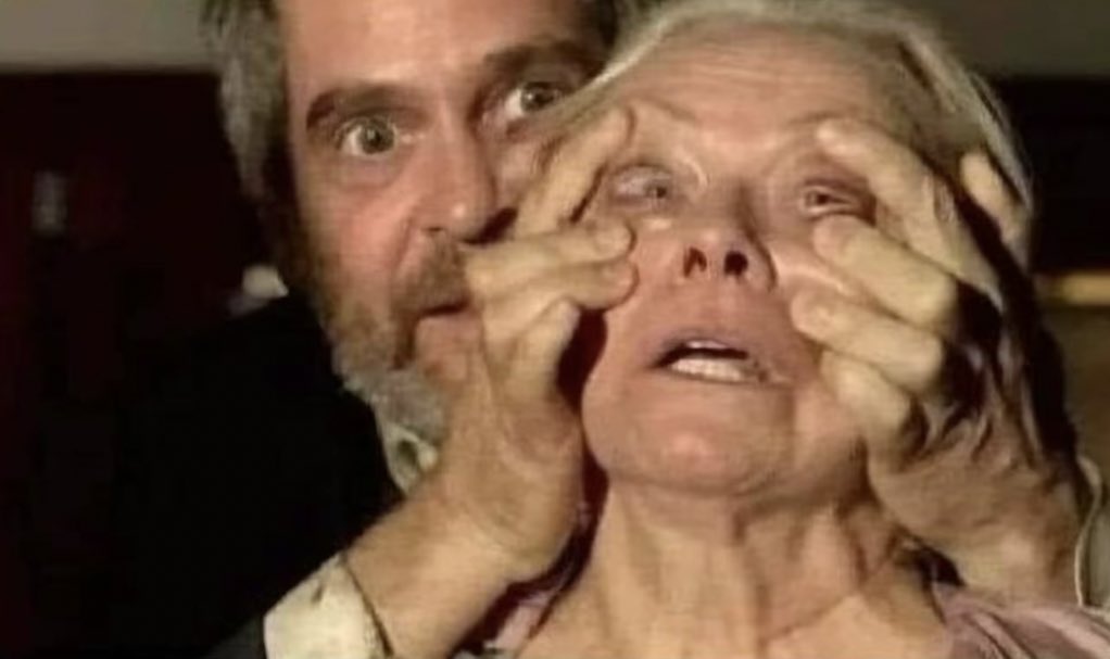“universo, muéstrame que él no es el indicado  para mi”
el universo: