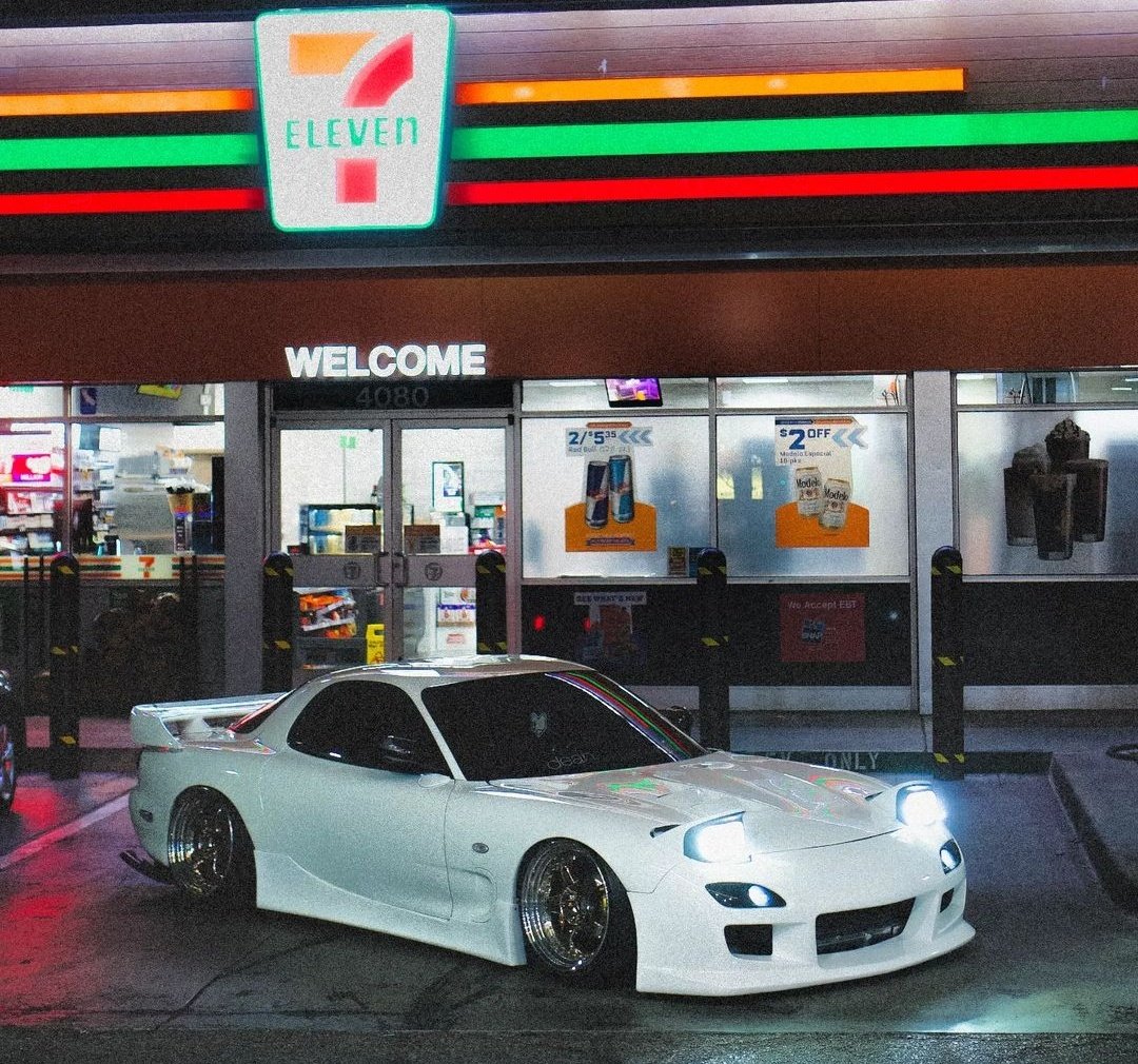 autoass's tweet image. Mazda RX-7 FD