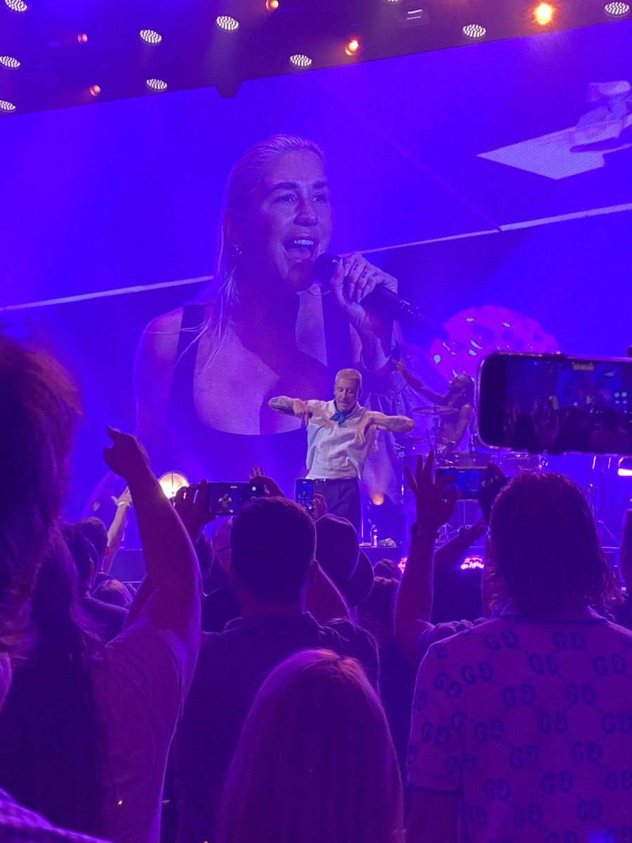 Jenny Jackson tweet media