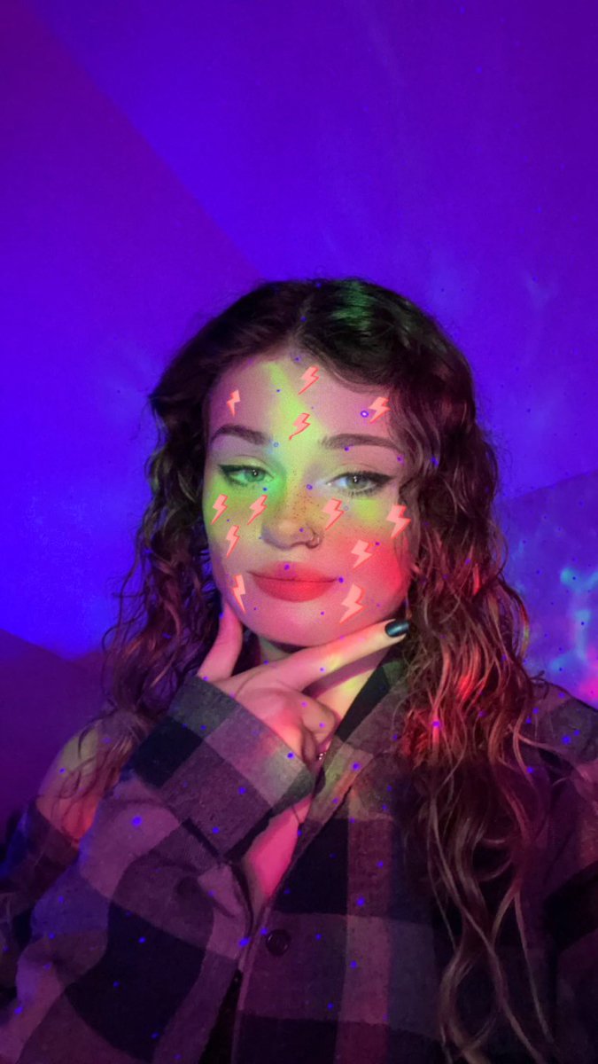 ImThund3r0us's tweet photo. posting selfies from before I got sick to feel less gross😷 https://t.co/ELAHOEU8mE