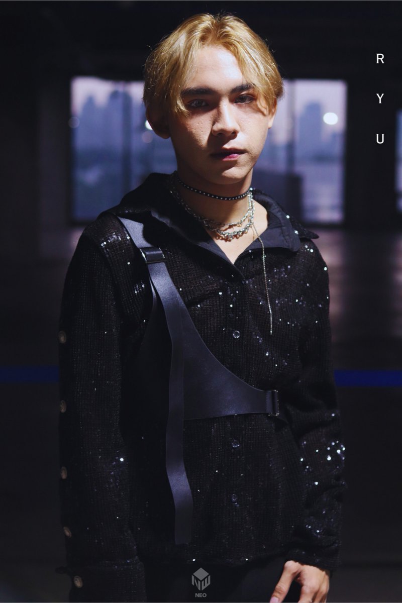 neophofficial's tweet photo. [📸] SOLO PHOTO | RYU

📍PPOPCOM MINI, Eton Centris
🗓️ September 16, 2023

Styled by: @mynaoikai
Vocal Coach: JP Ocampo
Management: @celebstudioph | @glendilsuperstr

#NEO_PH #CelebrityStudioArtist
#PPOPComMini2023 #PPOPRISE https://t.co/d5ZZZOUrbk